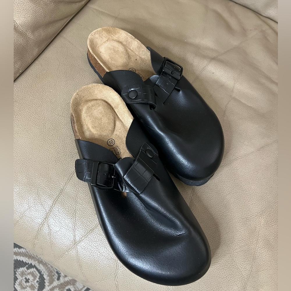 Black Leather Mules with Sleek Design